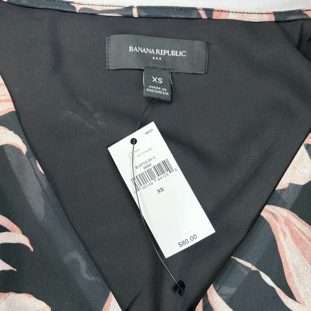 Banana‎ Republic Pink Floral Smocked V-Neck Blouse Black Chiffon XS
